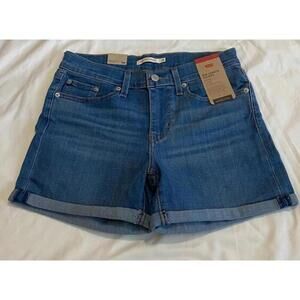 Levi's mid length shorts size 28